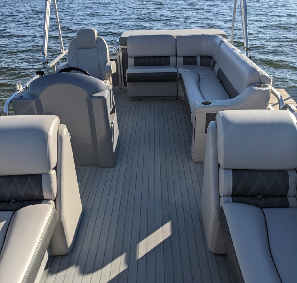 28 Corner Luxury Pontoon Boat Seats